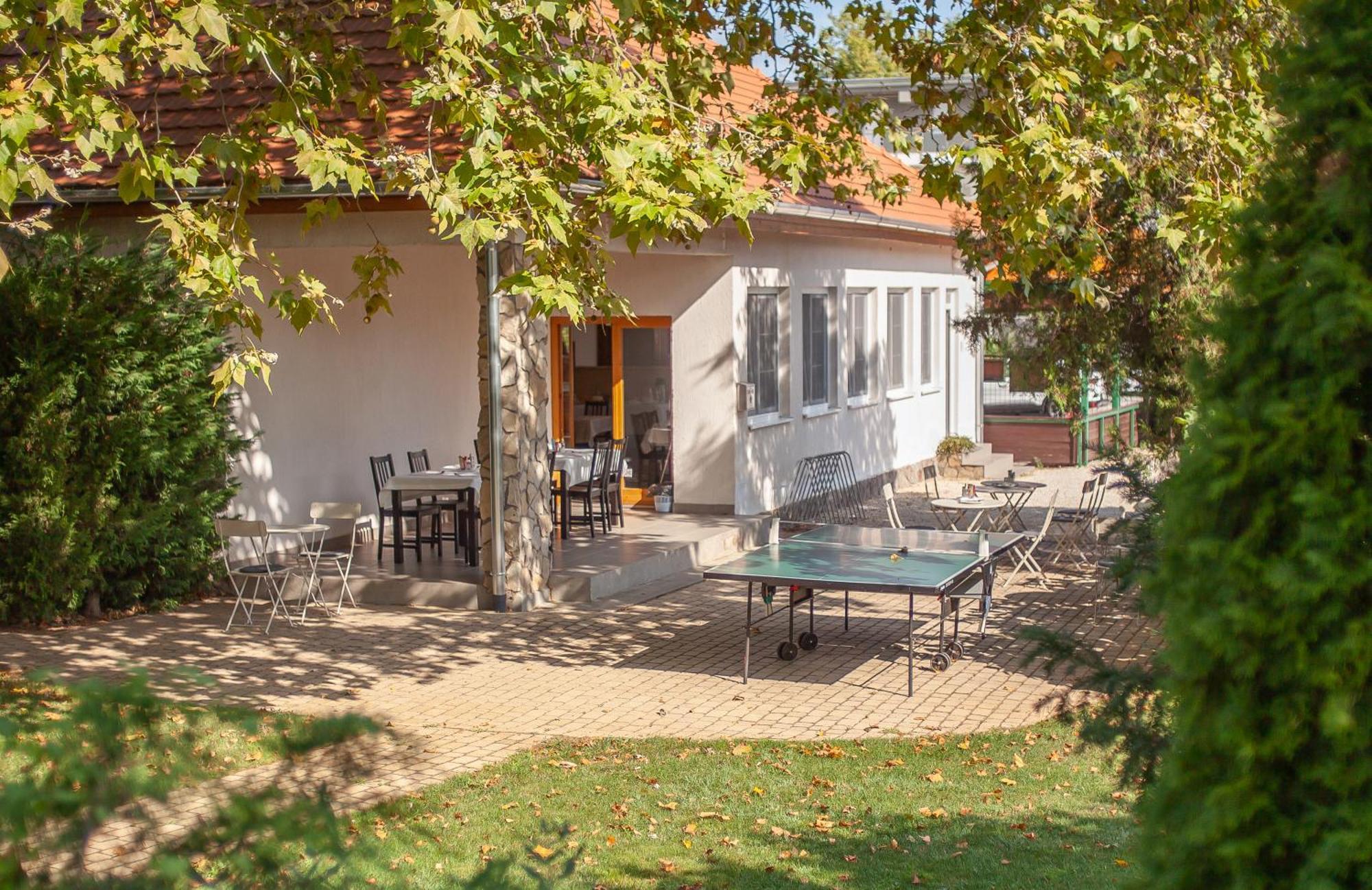 Hotel Platan Zamárdi Extérieur photo