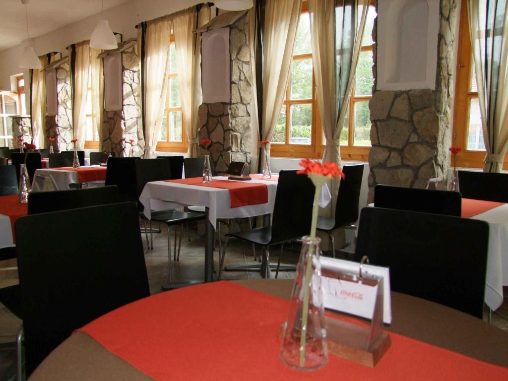Hotel Platan Zamárdi Extérieur photo