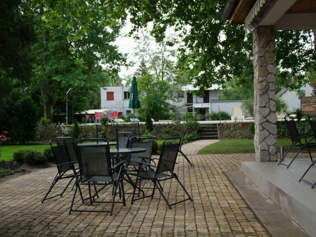 Hotel Platan Zamárdi Extérieur photo
