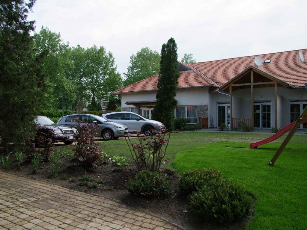 Hotel Platan Zamárdi Extérieur photo