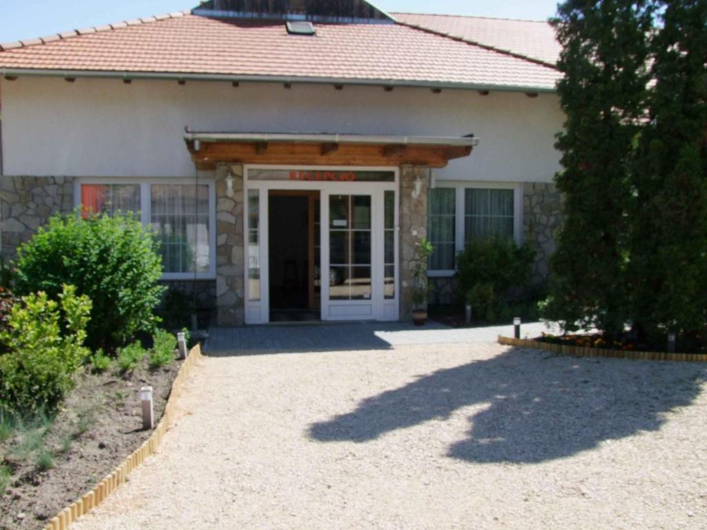 Hotel Platan Zamárdi Extérieur photo