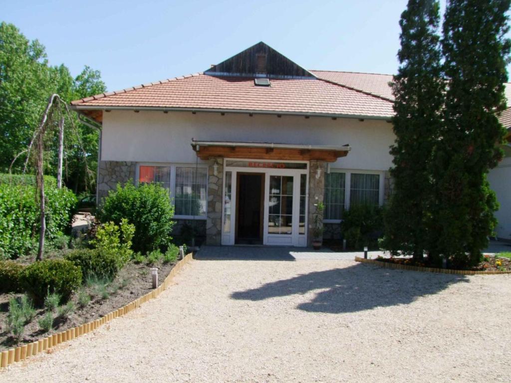 Hotel Platan Zamárdi Extérieur photo